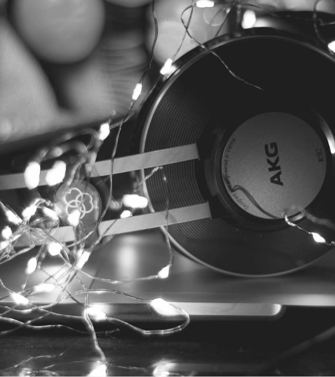 Headphone